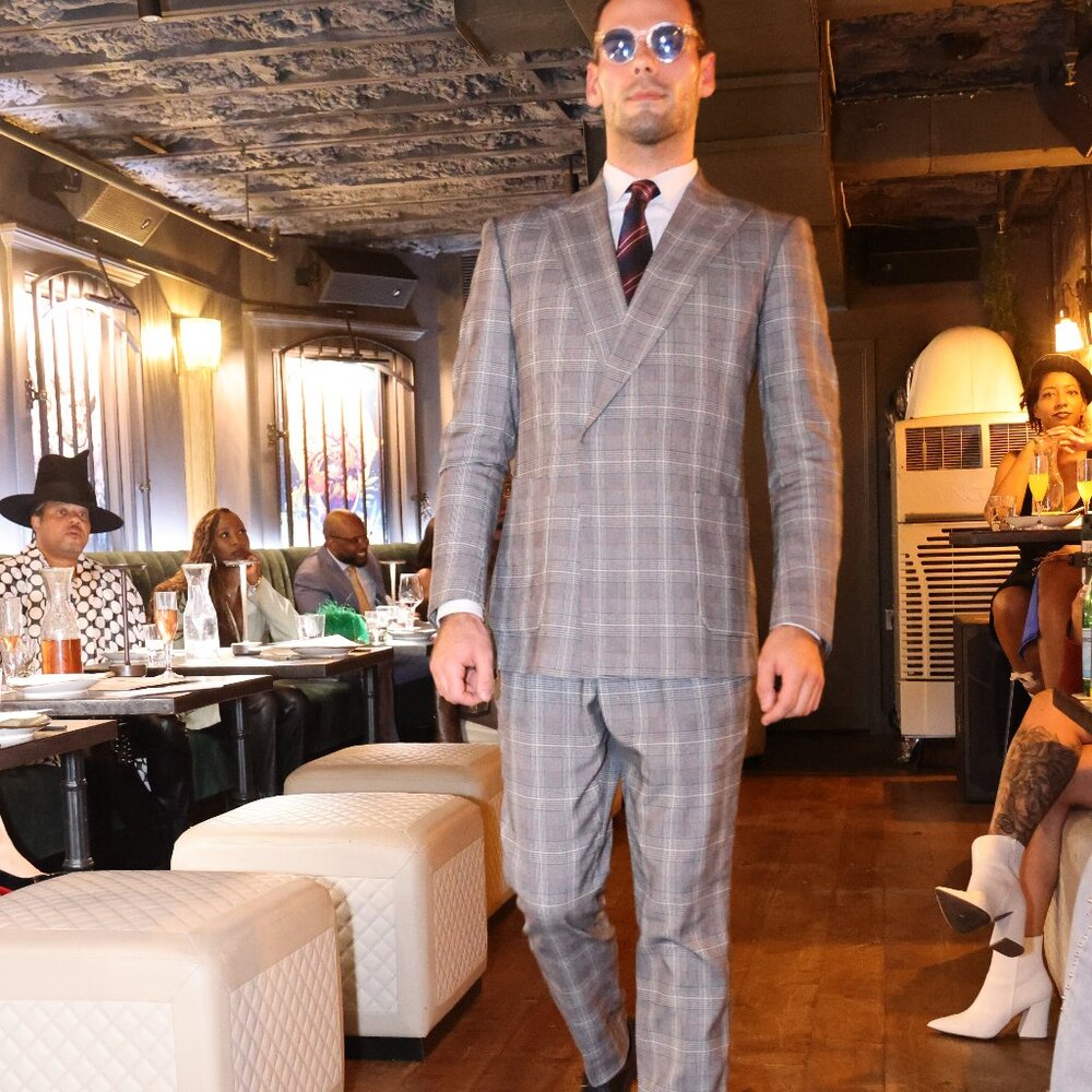 Single Hidden Button Closure Suit - image 2